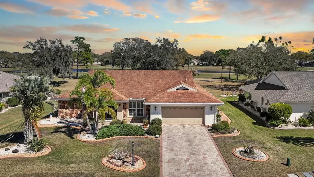 1917 E View Drive Sun City Center FL 33573