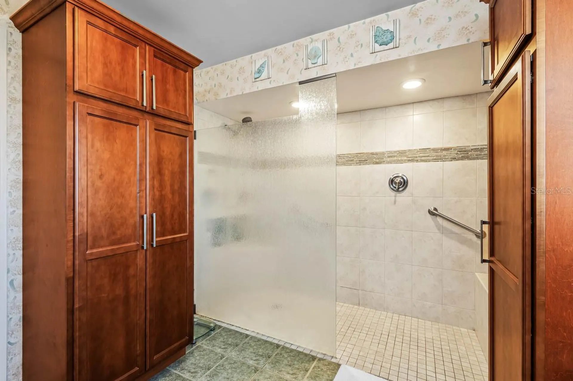 1917 E View Drive Sun City Center FL 33573
