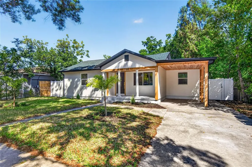 902 N 32nd Street St Petersburg FL 33713