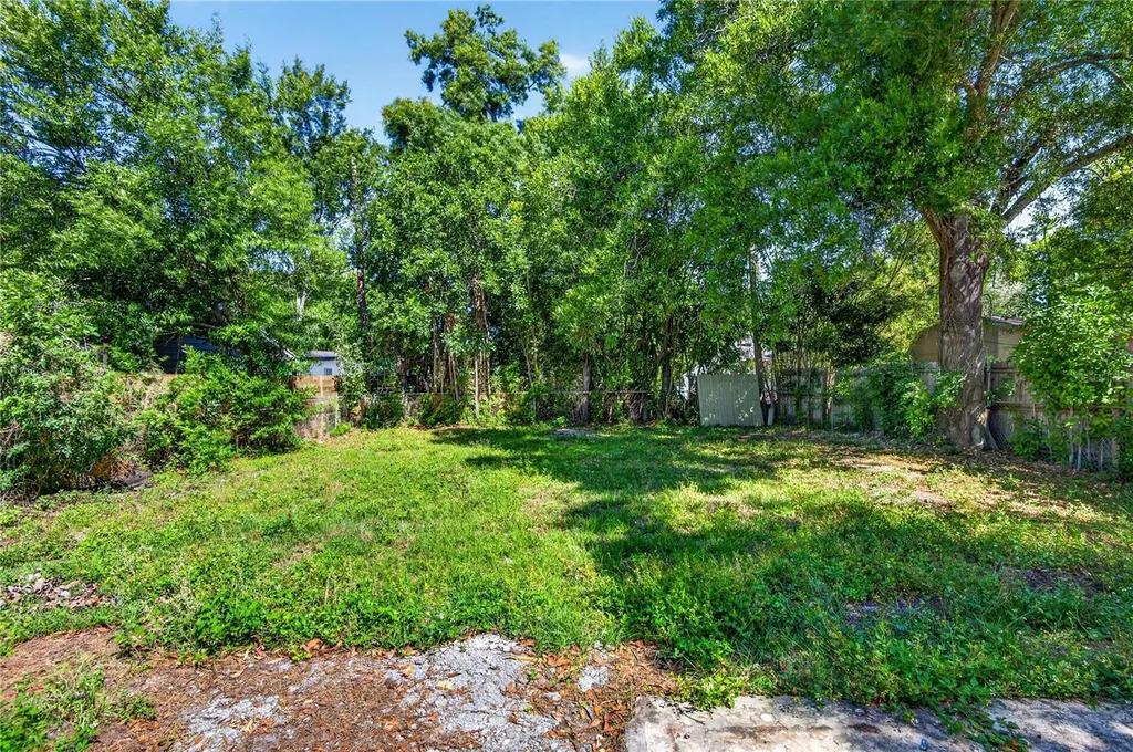 902 N 32nd Street St Petersburg FL 33713