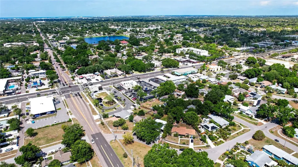 902 N 32nd Street St Petersburg FL 33713