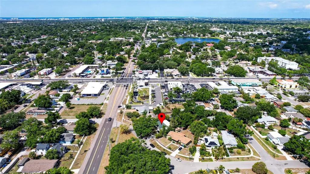 902 N 32nd Street St Petersburg FL 33713