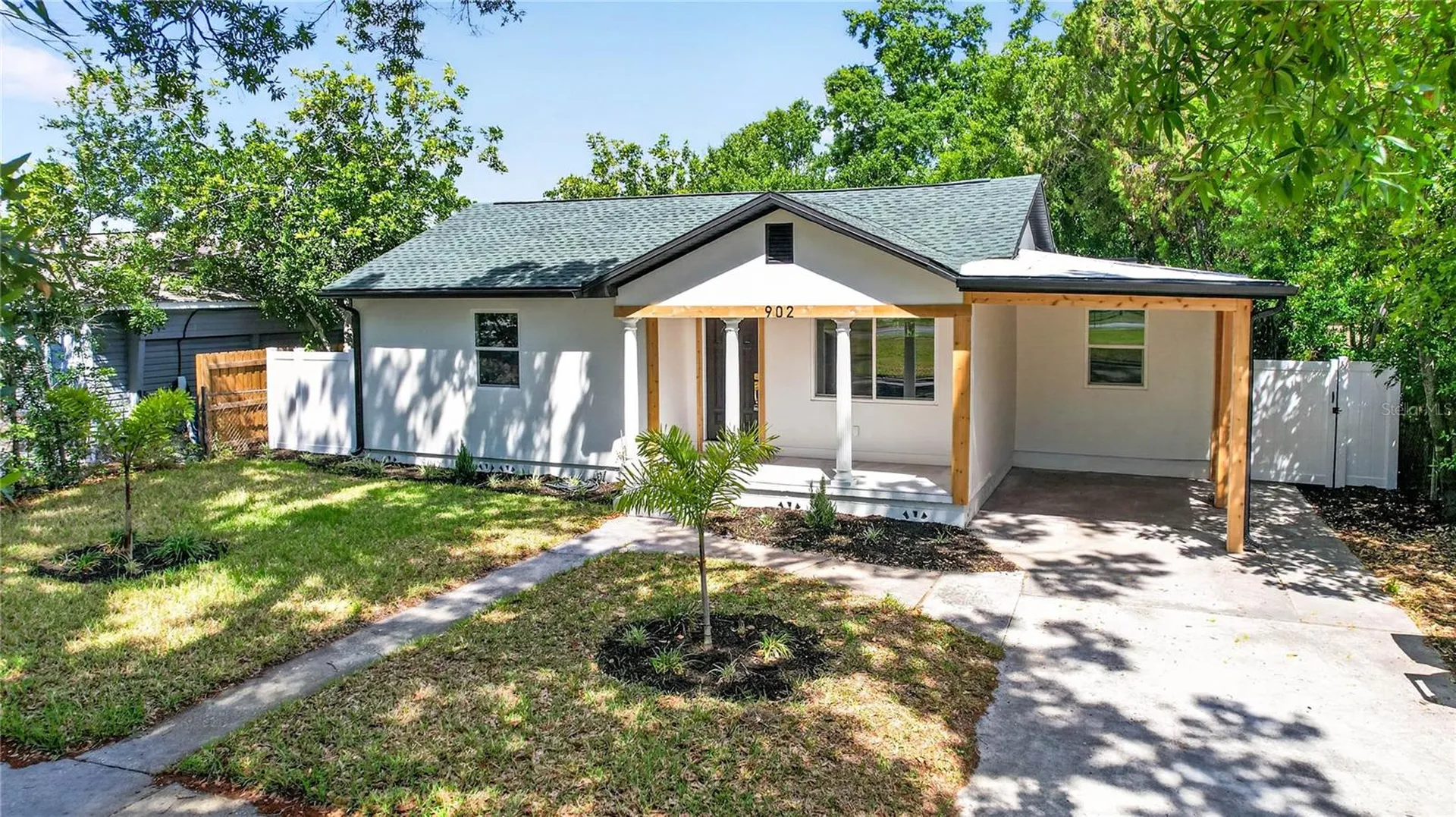 902 N 32nd Street St Petersburg FL 33713