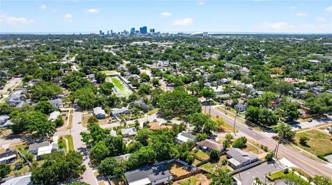 902 N 32nd Street St Petersburg FL 33713