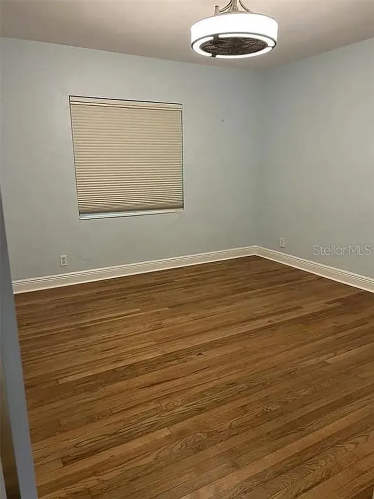 1461 28th Avenue N St Petersburg FL 33704