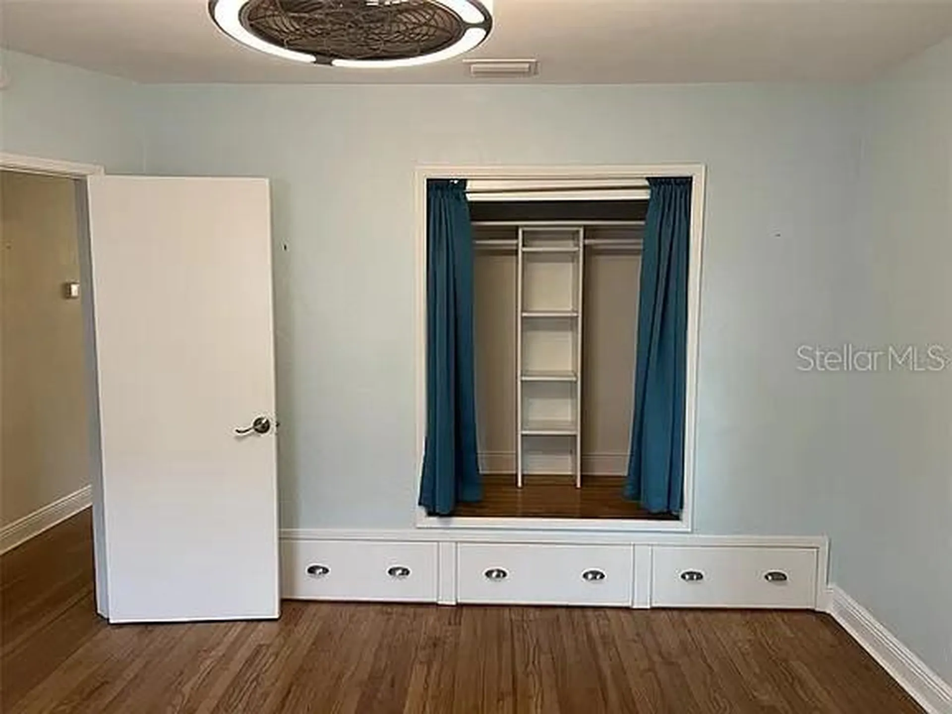 1461 28th Avenue N St Petersburg FL 33704