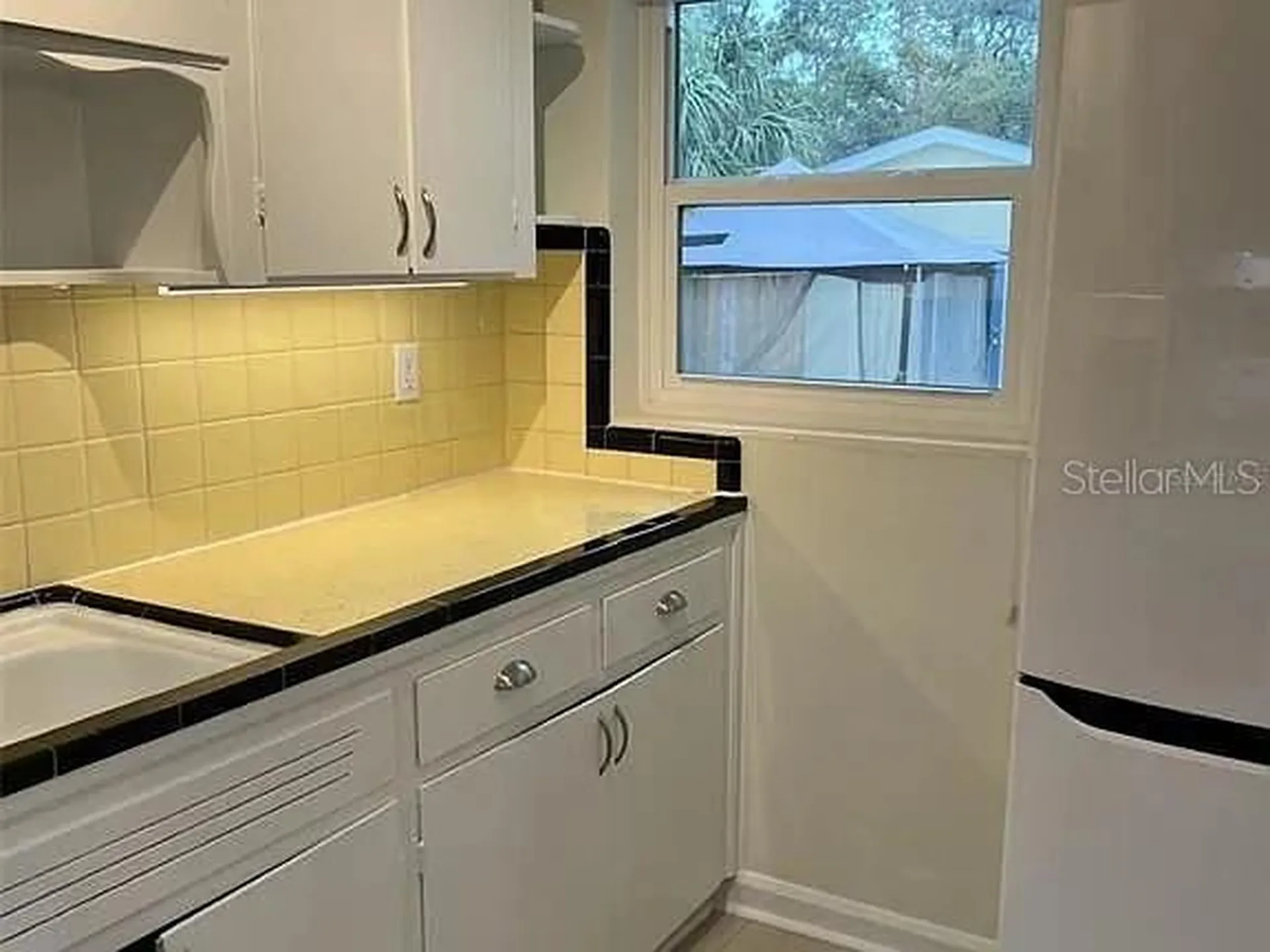 1461 28th Avenue N St Petersburg FL 33704