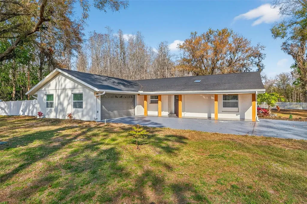 1120 Country Lane Lutz FL 33558
