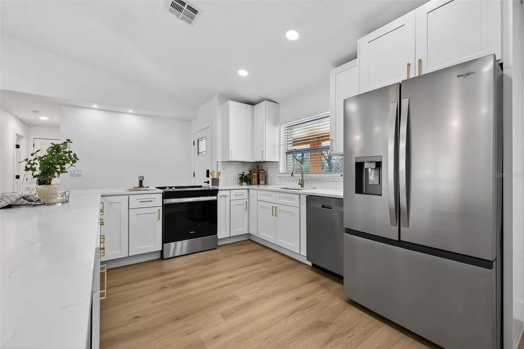 1120 Country Lane Lutz FL 33558