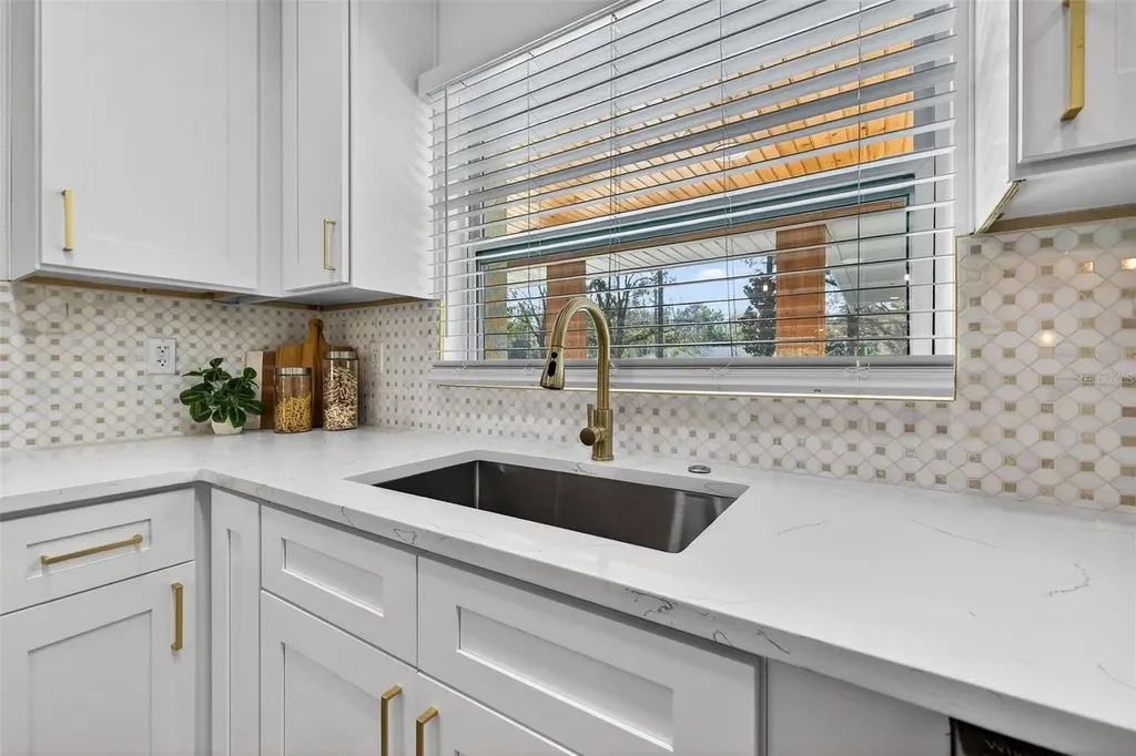 1120 Country Lane Lutz FL 33558