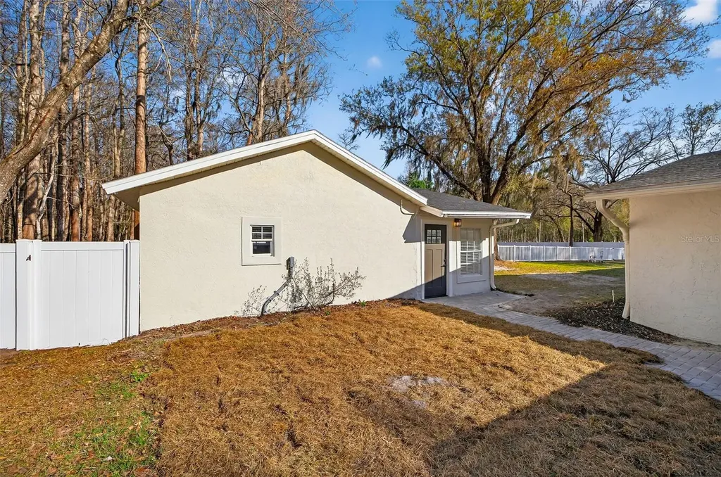1120 Country Lane Lutz FL 33558