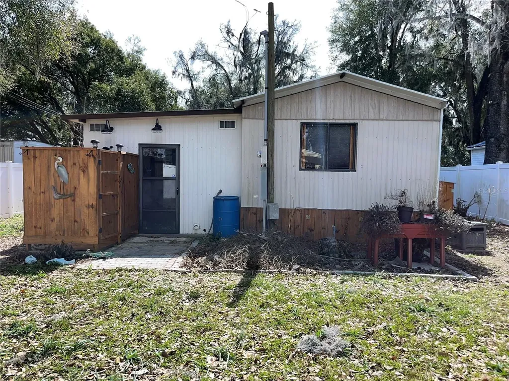 124 W Parker Avenue Bushnell FL 33513