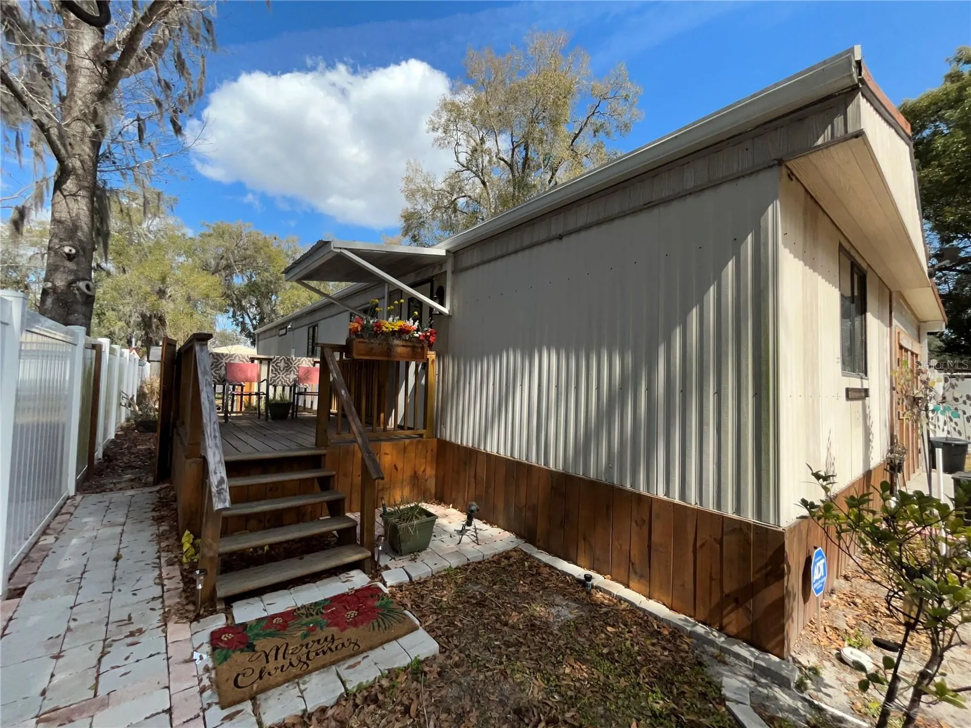124 W Parker Avenue Bushnell FL 33513