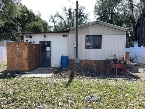 124 W Parker Avenue Bushnell FL 33513