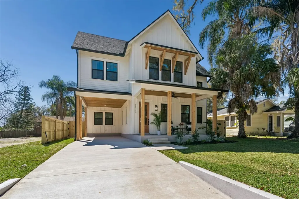 1709 E Henry Avenue Tampa FL 33610