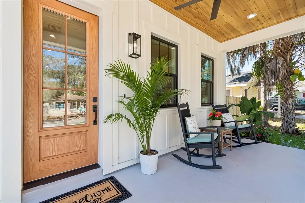 1709 E Henry Avenue Tampa FL 33610