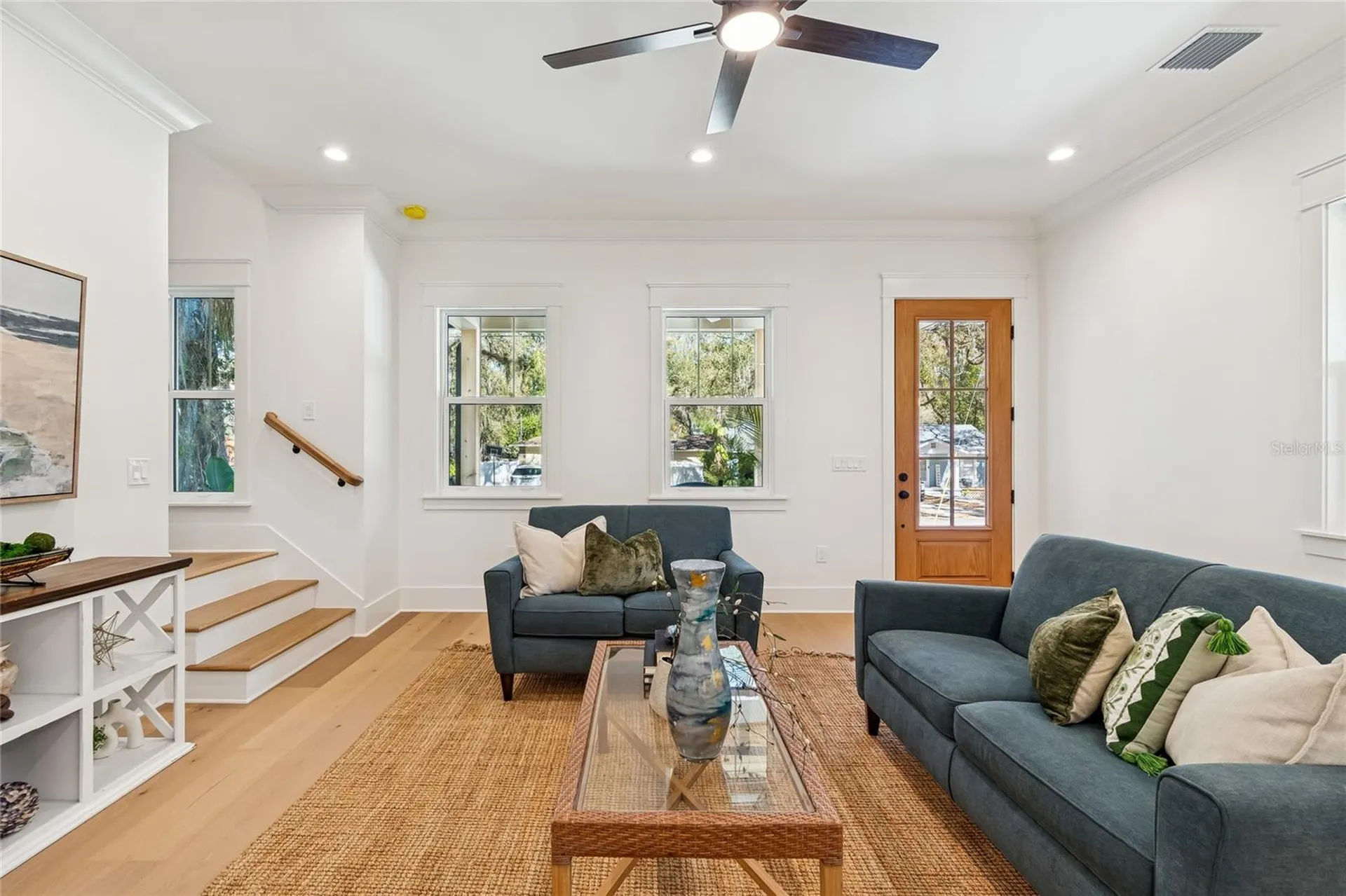 1709 E Henry Avenue Tampa FL 33610