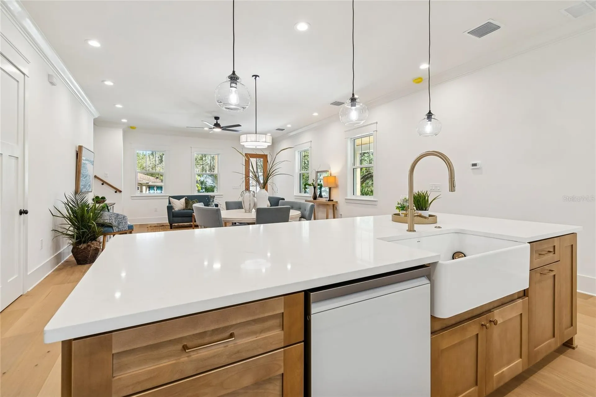 1709 E Henry Avenue Tampa FL 33610