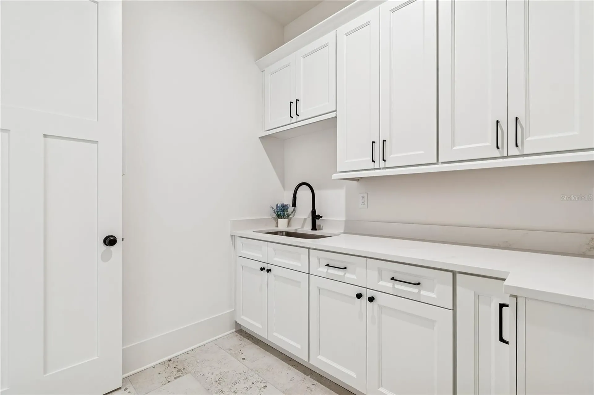 1709 E Henry Avenue Tampa FL 33610