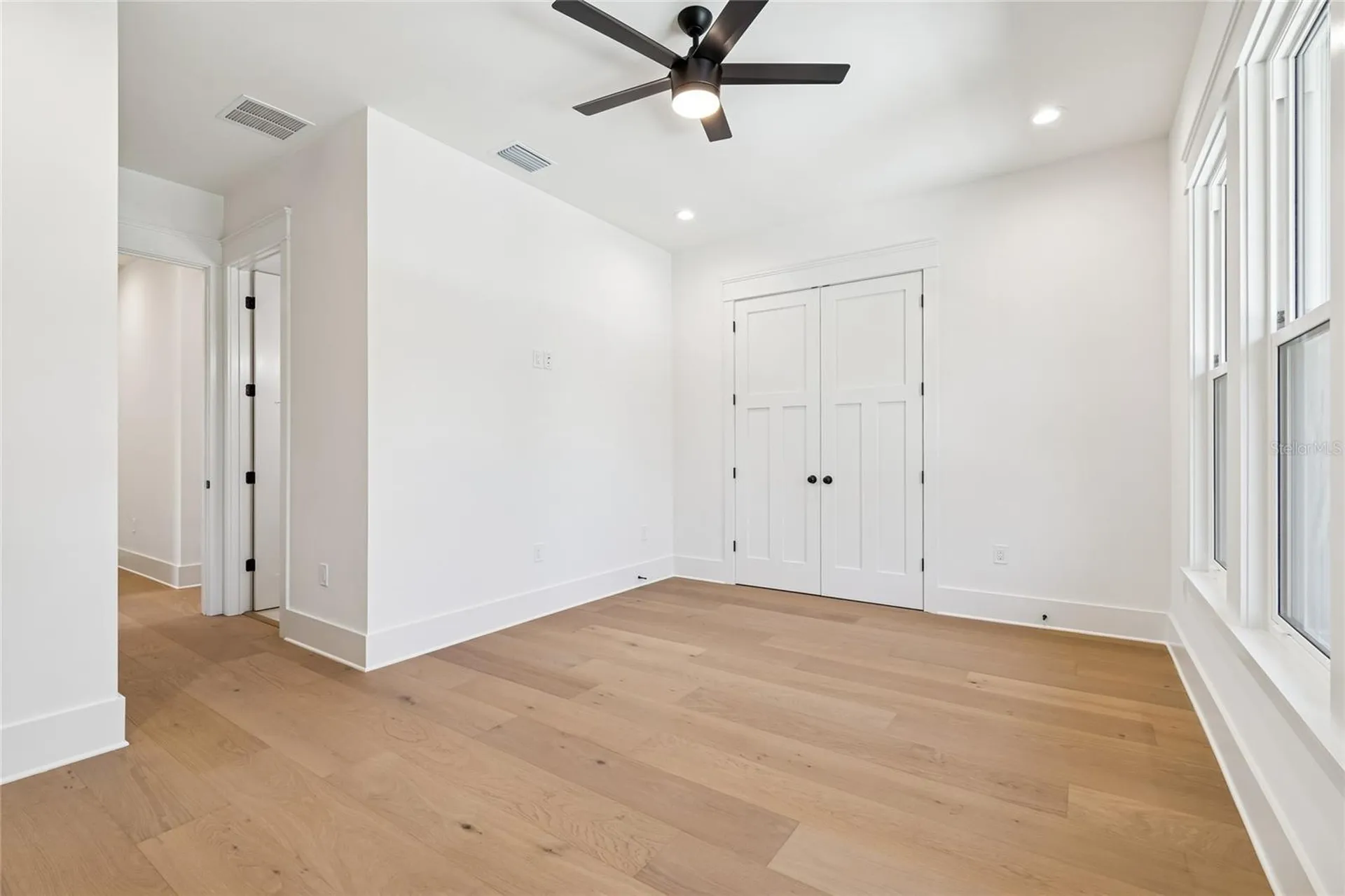 1709 E Henry Avenue Tampa FL 33610