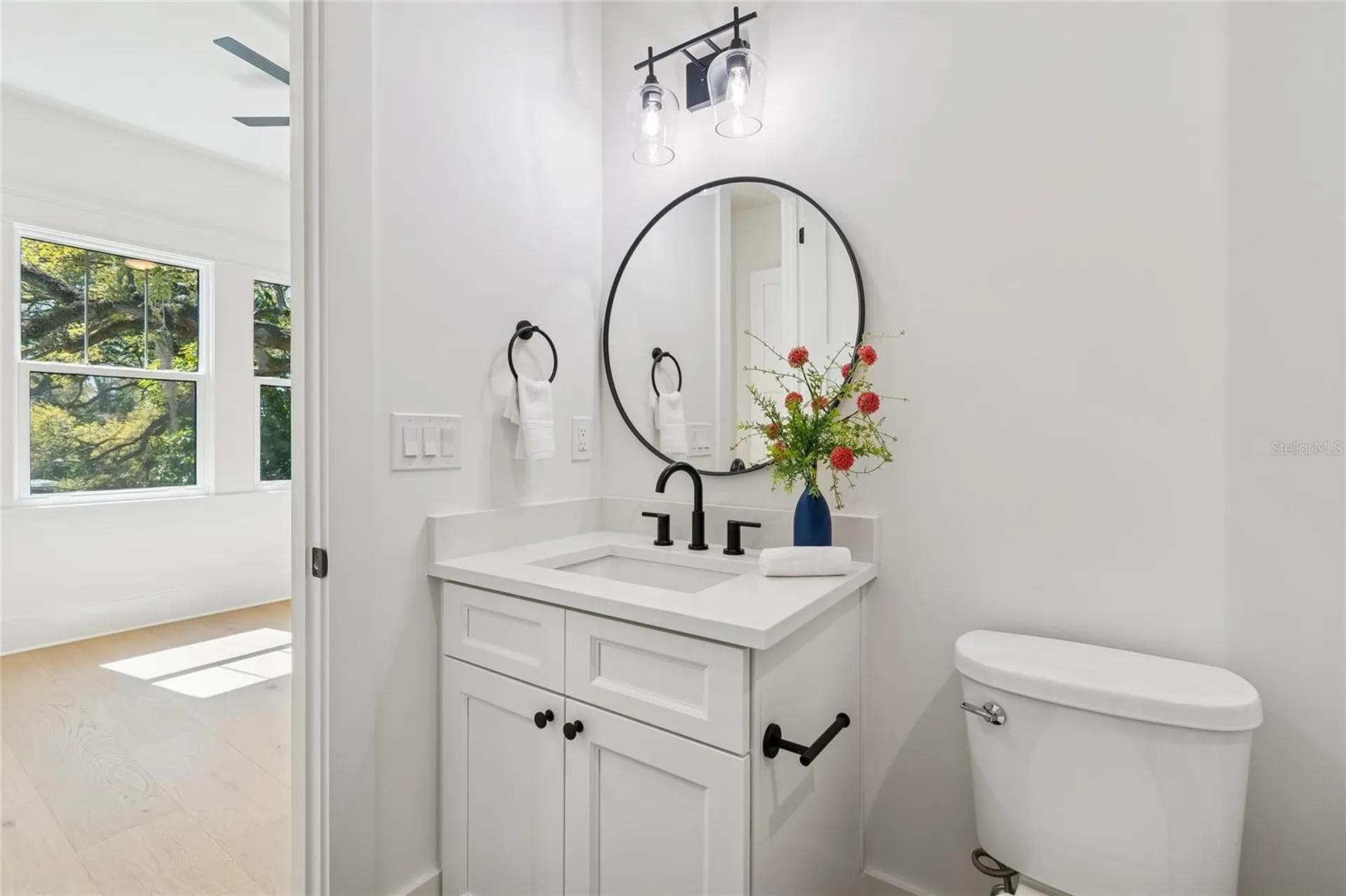 1709 E Henry Avenue Tampa FL 33610