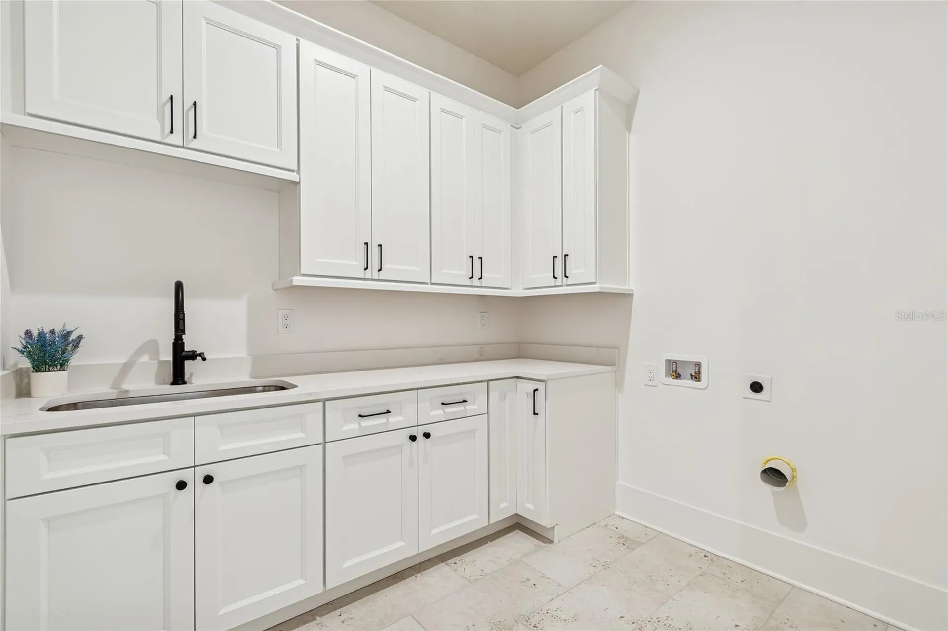 1709 E Henry Avenue Tampa FL 33610