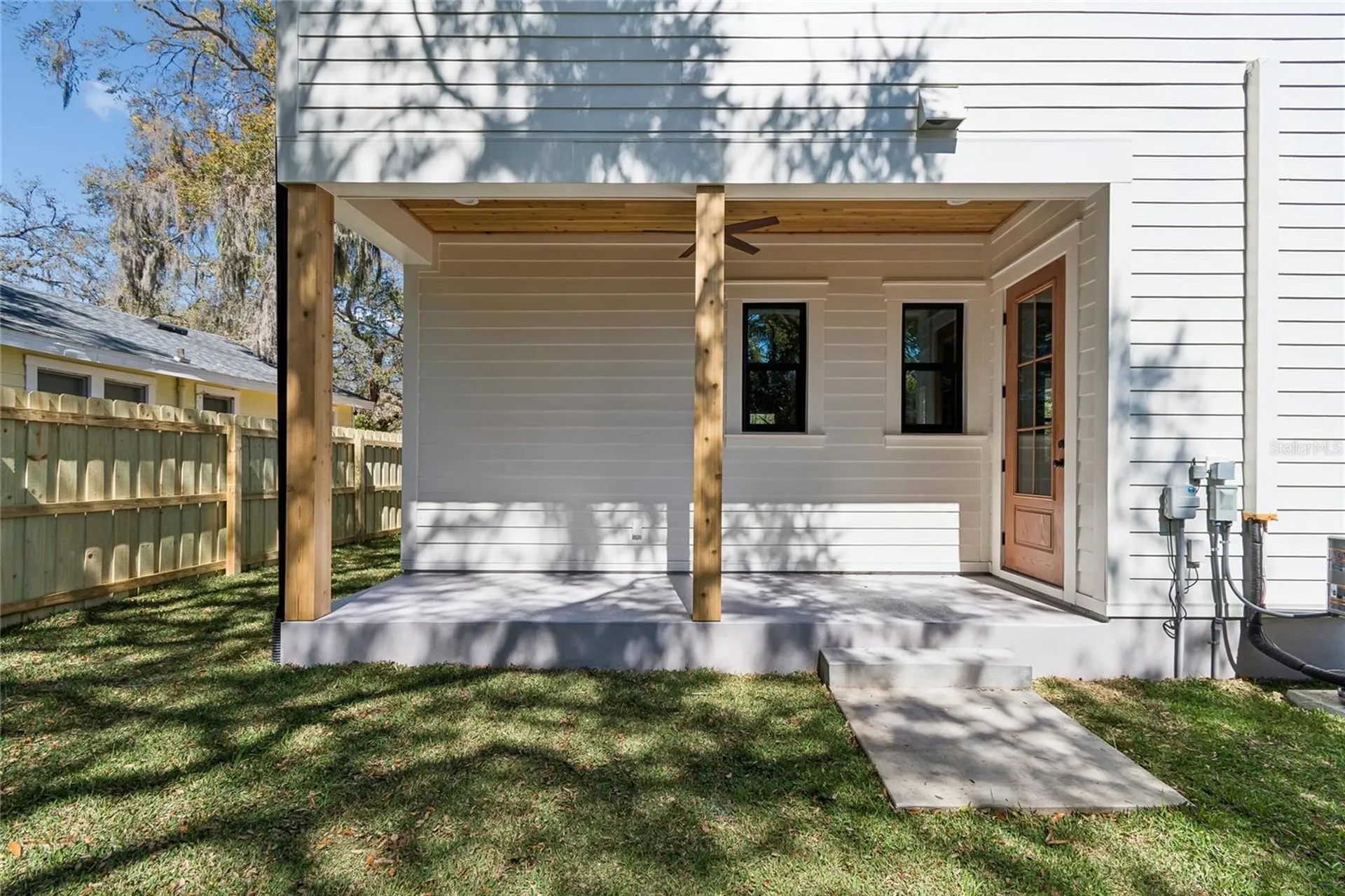 1709 E Henry Avenue Tampa FL 33610