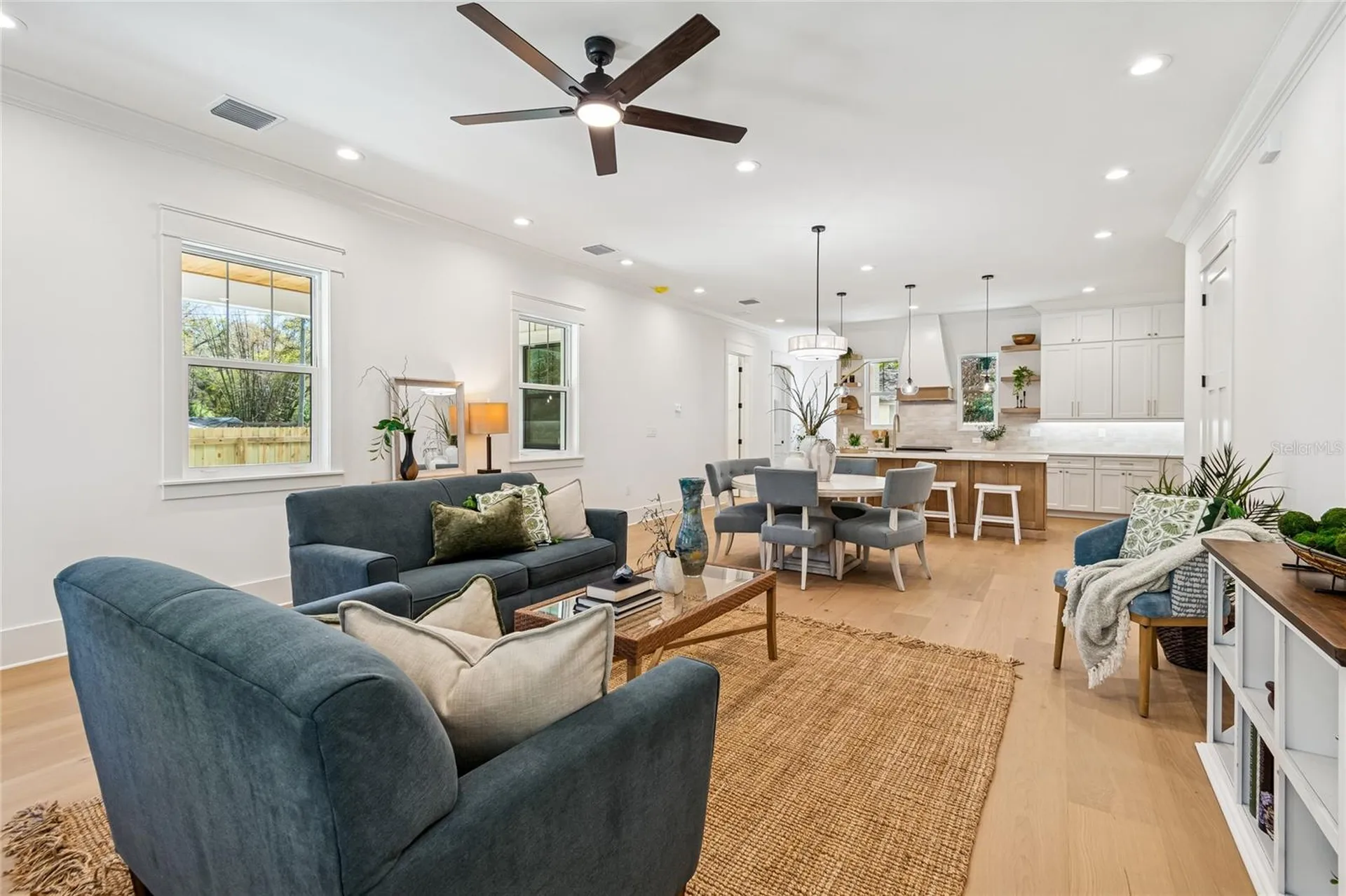 1709 E Henry Avenue Tampa FL 33610