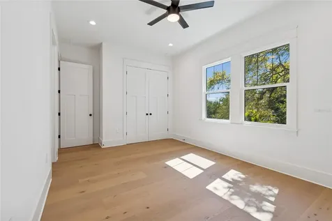 1709 E Henry Avenue Tampa FL 33610