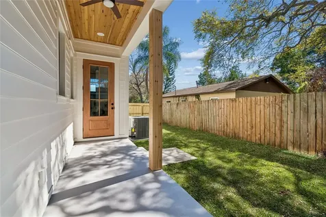 1709 E Henry Avenue Tampa FL 33610