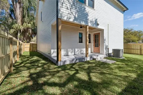 1709 E Henry Avenue Tampa FL 33610