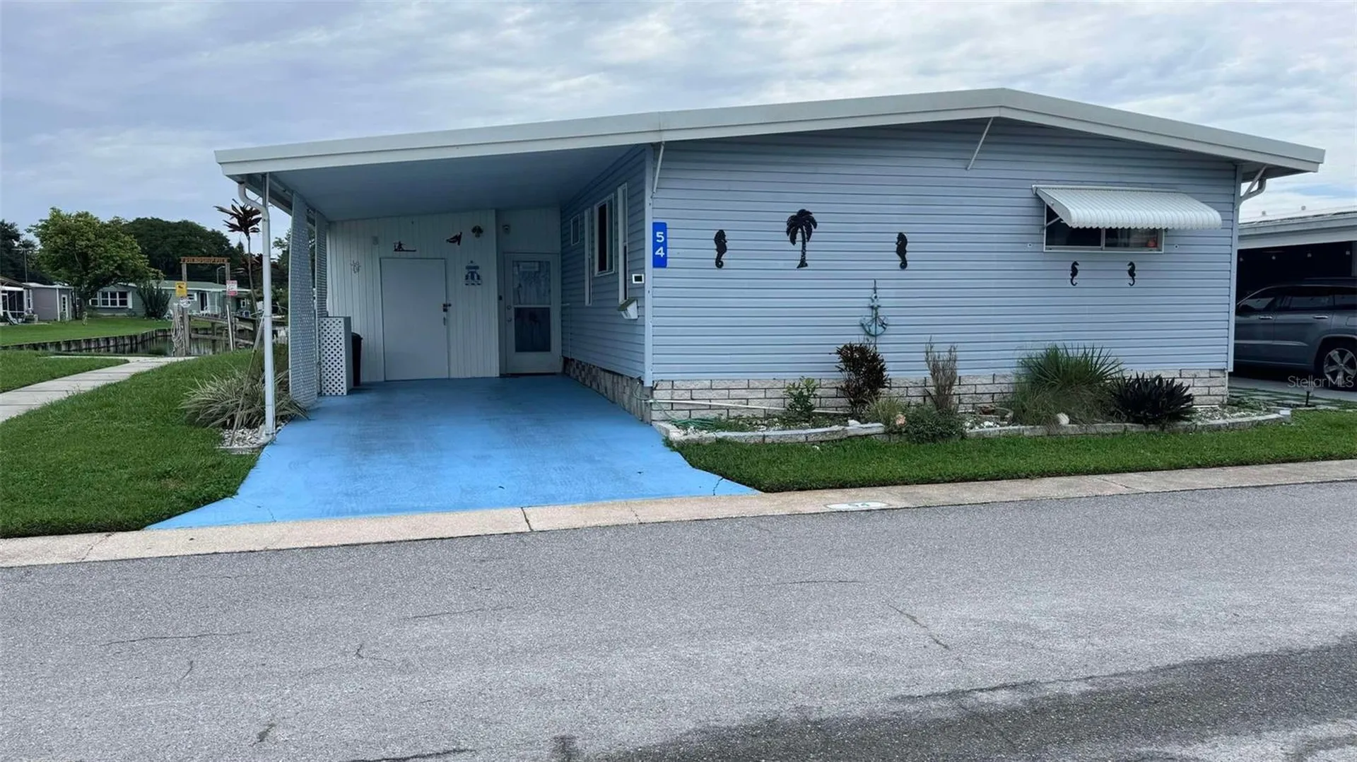 2505 E Bay Drive Largo FL 33771