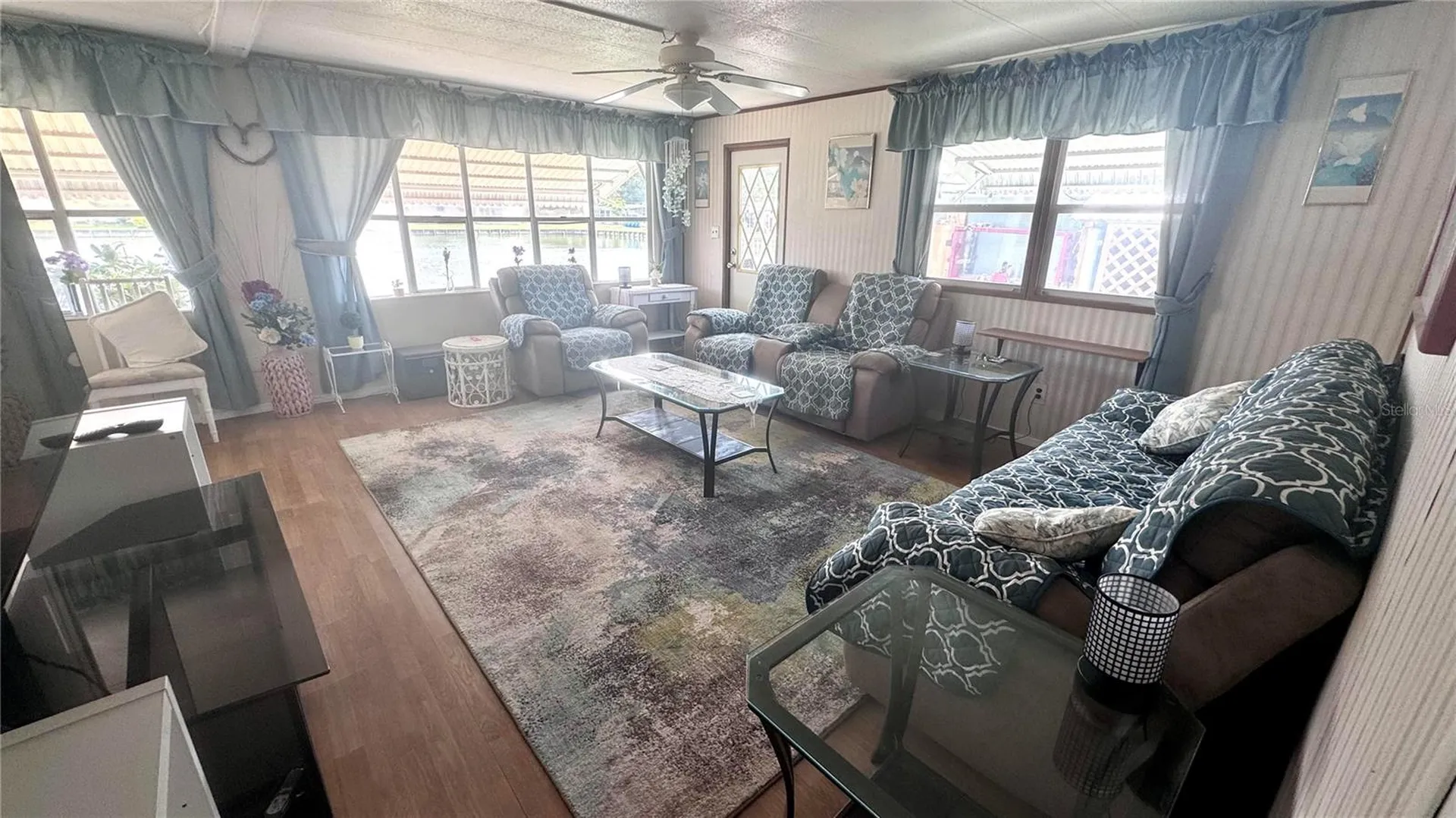2505 E Bay Drive Largo FL 33771