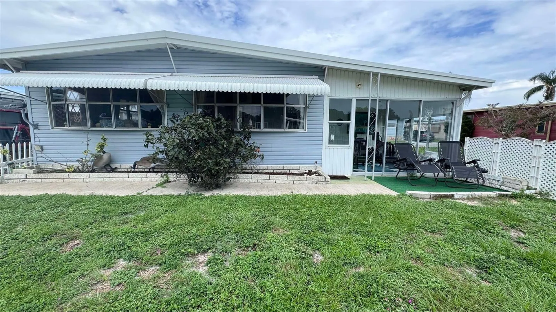 2505 E Bay Drive Largo FL 33771