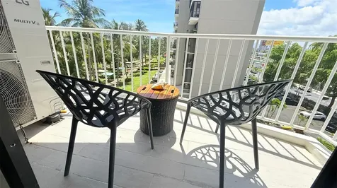 37 Ave. Isla Verde Carolina PR 00979