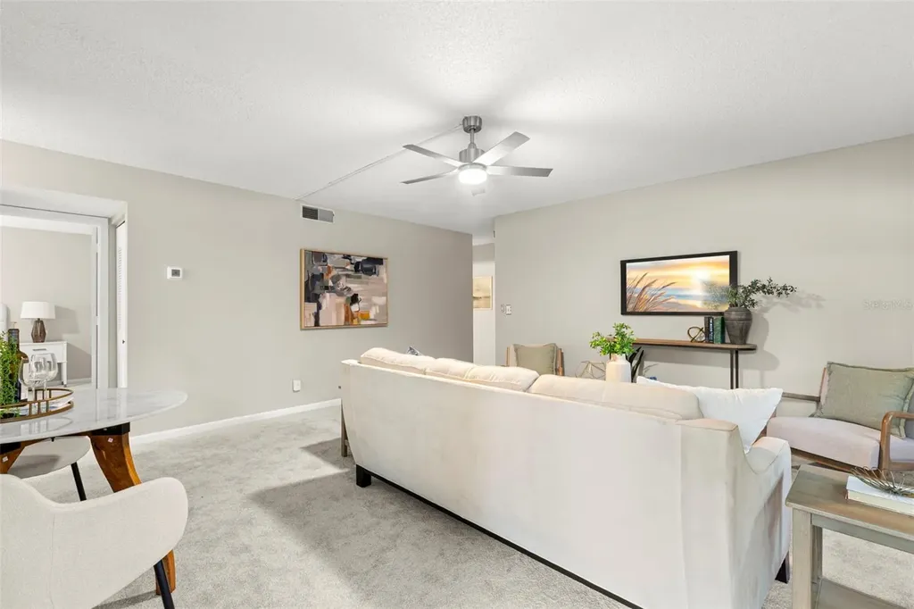 476 Santa Cruz Place NE St Petersburg FL 33703