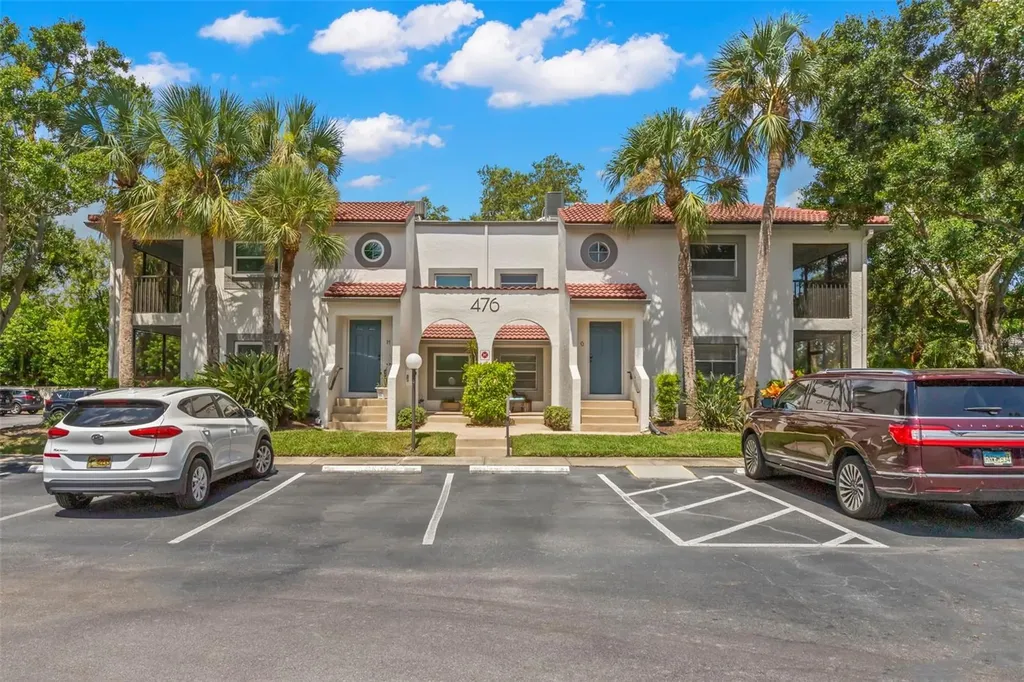 476 Santa Cruz Place NE St Petersburg FL 33703