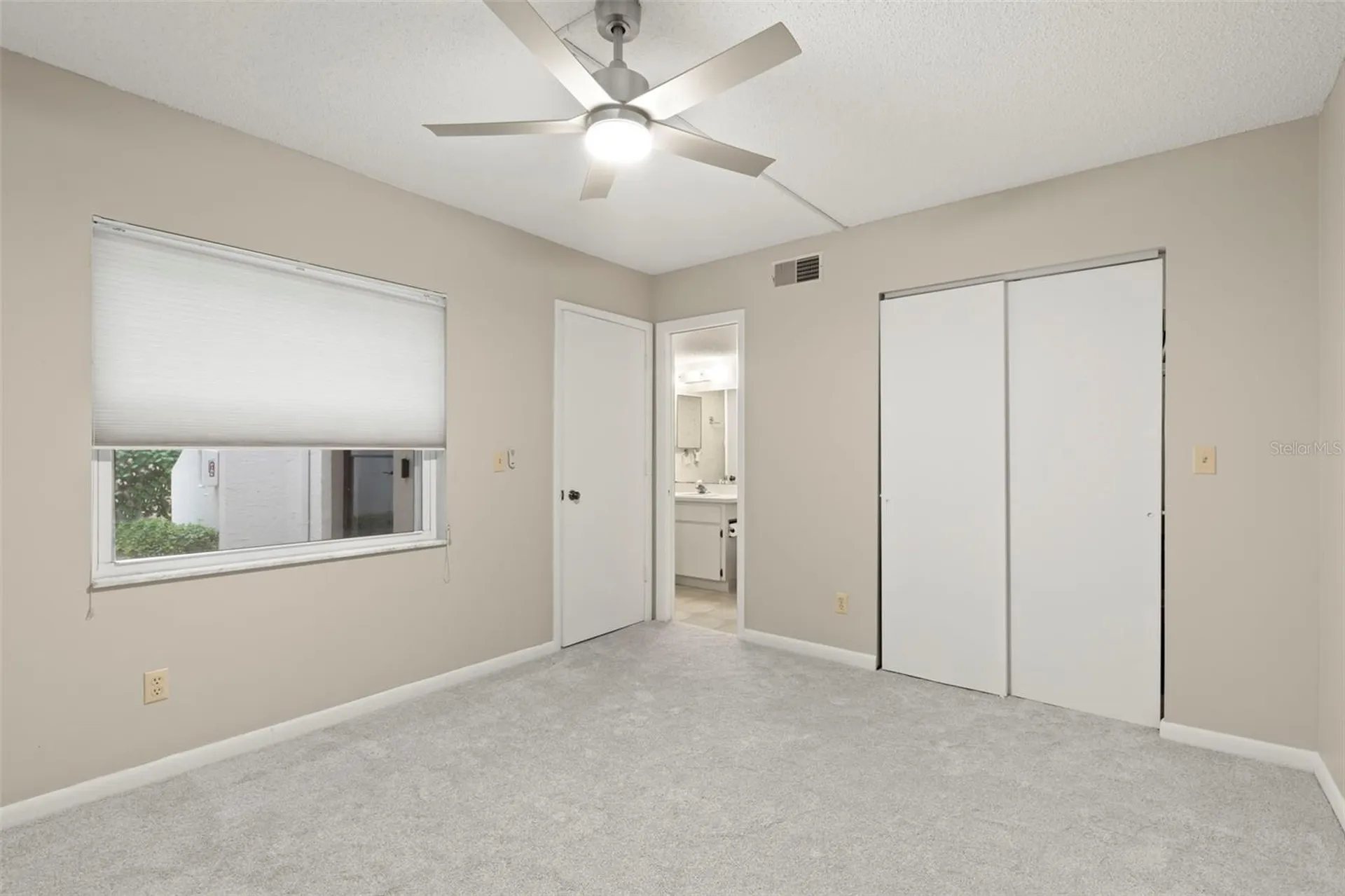 476 Santa Cruz Place NE St Petersburg FL 33703