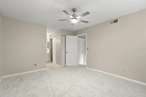 476 Santa Cruz Place NE St Petersburg FL 33703
