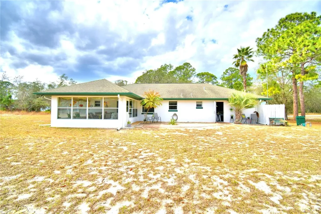 23 Armadillo Road Frostproof FL 33843