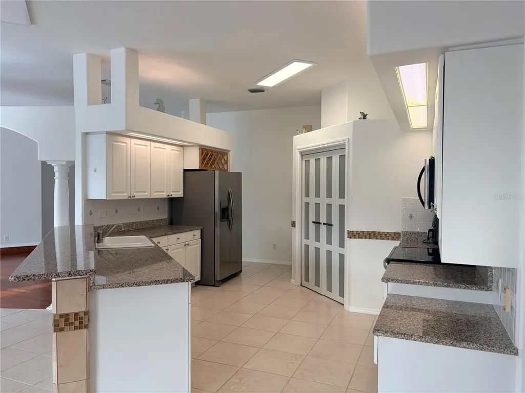 7207 39th Lane E Sarasota FL 34243