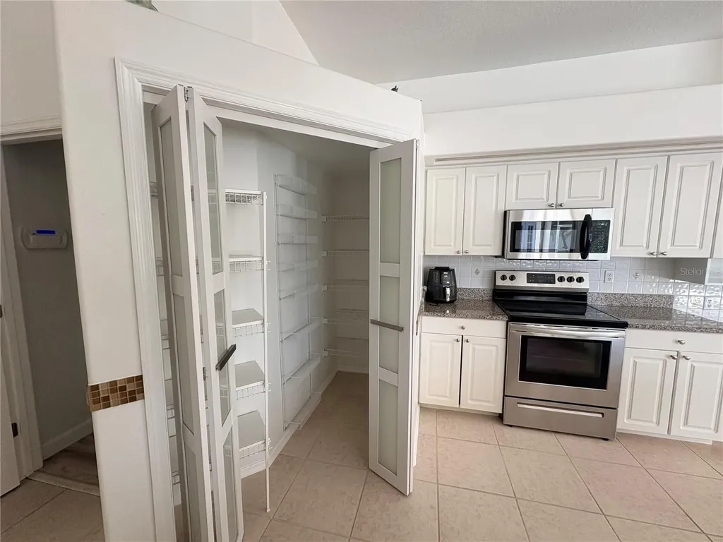 7207 39th Lane E Sarasota FL 34243
