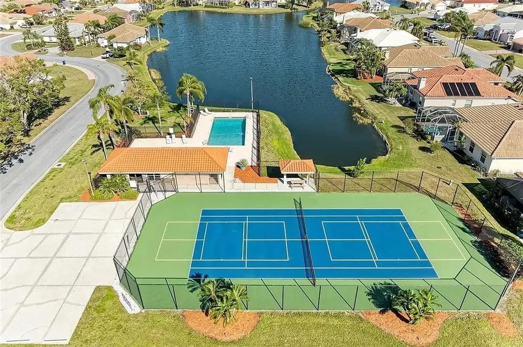 7207 39th Lane E Sarasota FL 34243