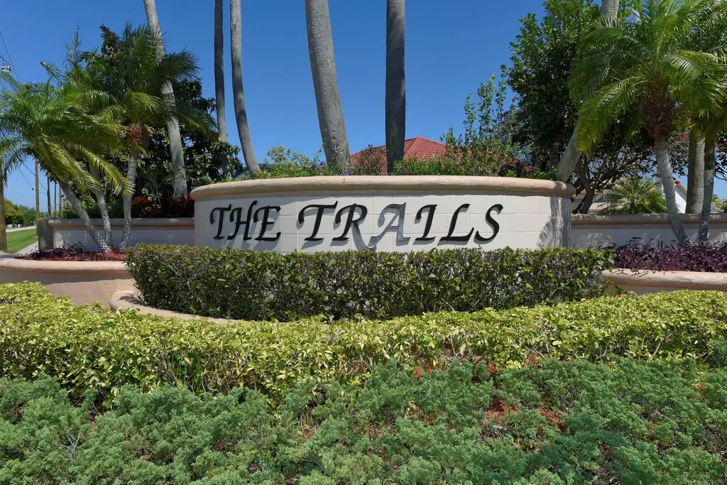 7207 39th Lane E Sarasota FL 34243