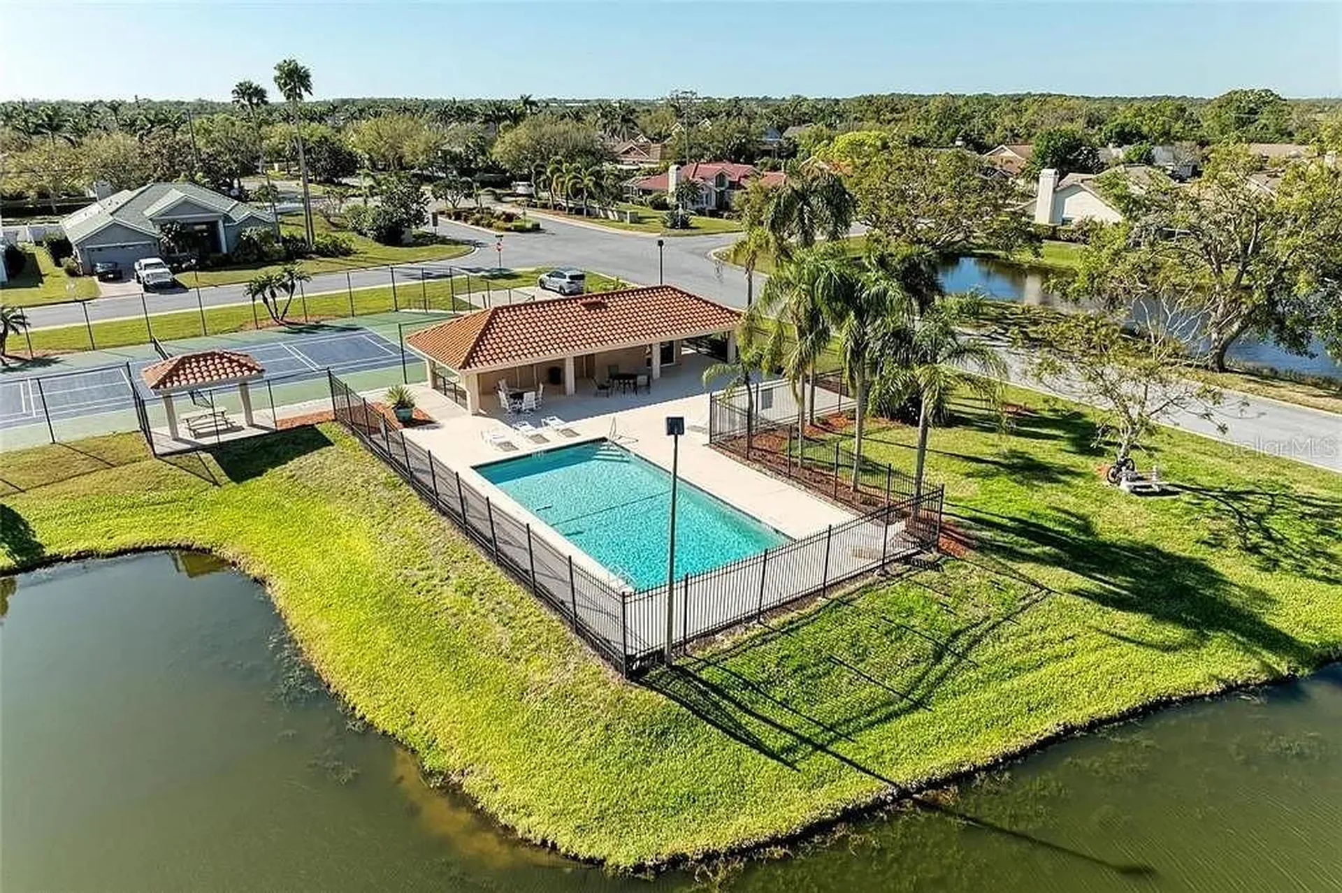 7207 39th Lane E Sarasota FL 34243