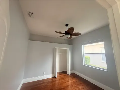 7207 39th Lane E Sarasota FL 34243