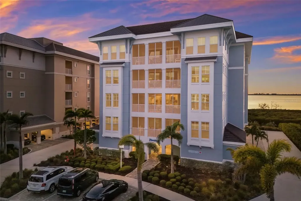 376 Aruba Circle Bradenton FL 34209