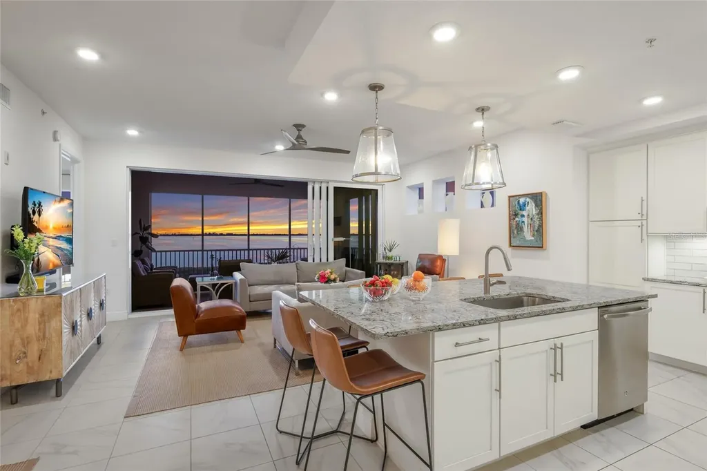 376 Aruba Circle Bradenton FL 34209