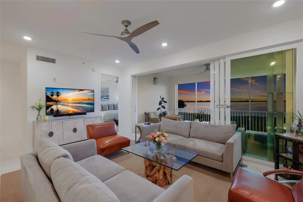 376 Aruba Circle Bradenton FL 34209
