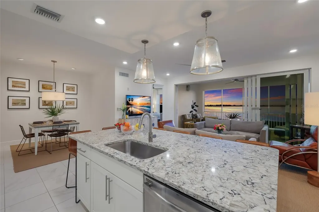 376 Aruba Circle Bradenton FL 34209